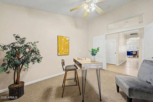3903 W GRANDVIEW Road, Phoenix, AZ 85053
