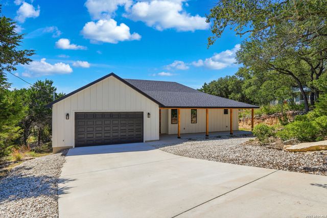 750 LA PALOMA DR, Canyon Lake, TX 78133