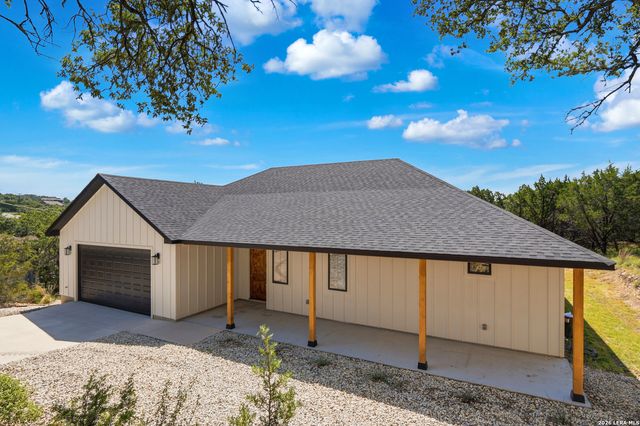 750 LA PALOMA DR, Canyon Lake, TX 78133