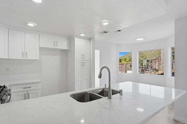 14493 Corte Lampara, San Diego, CA 92129