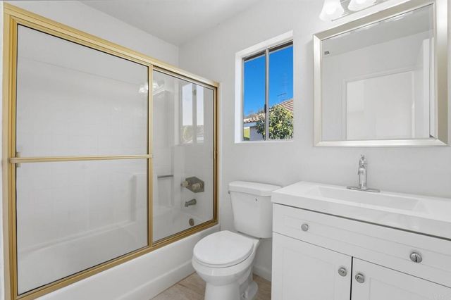 14493 Corte Lampara, San Diego, CA 92129