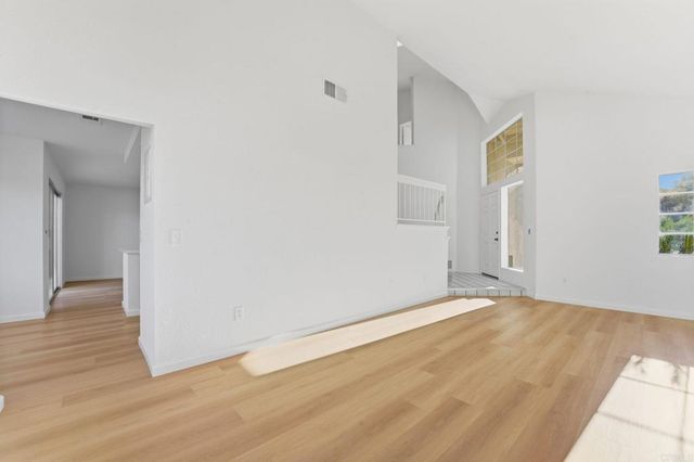 14493 Corte Lampara, San Diego, CA 92129