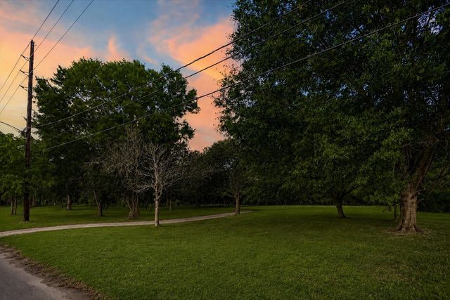 30315 Second Street, Fulshear, TX 77441