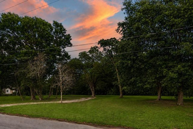 30315 Second Street, Fulshear, TX 77441
