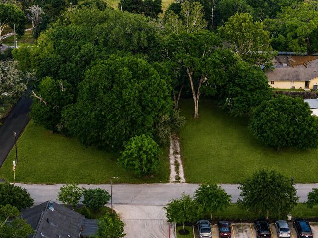 30315 Second Street, Fulshear, TX 77441