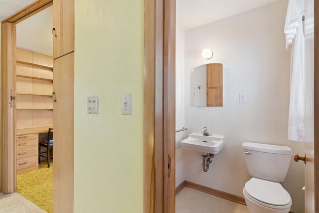 1421 Madison Street, Cedar Falls, IA 50613