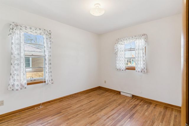 1421 Madison Street, Cedar Falls, IA 50613