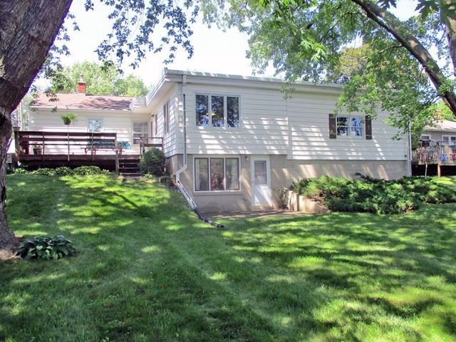 1421 Madison Street, Cedar Falls, IA 50613