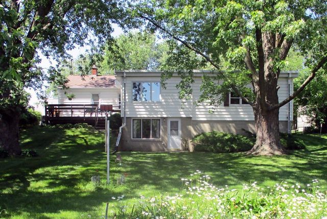 1421 Madison Street, Cedar Falls, IA 50613