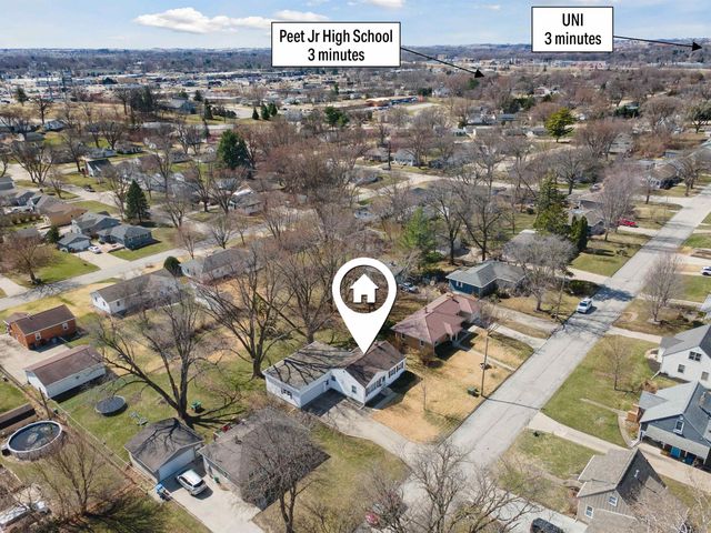 1421 Madison Street, Cedar Falls, IA 50613