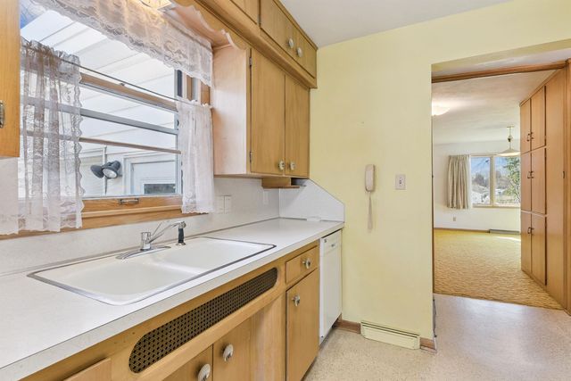 1421 Madison Street, Cedar Falls, IA 50613