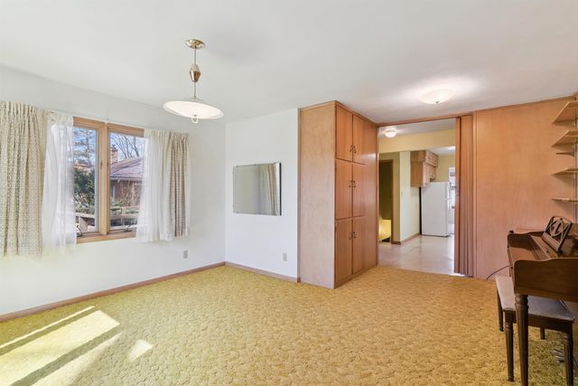 1421 Madison Street, Cedar Falls, IA 50613