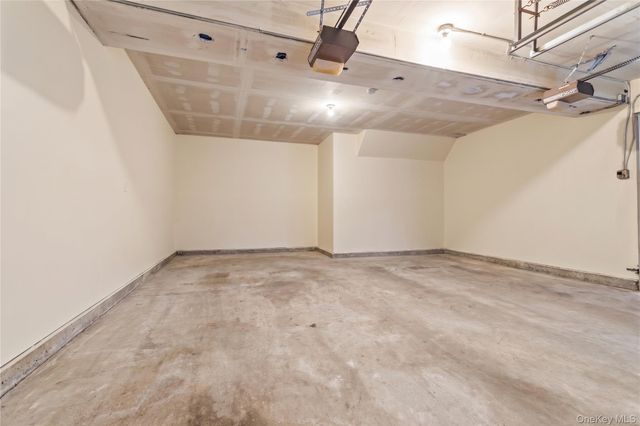 11214 180th Street, Addisleigh Park, NY 11433