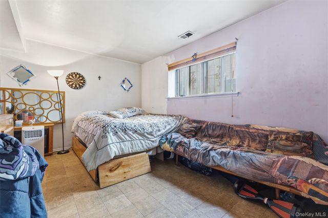 11214 180th Street, Addisleigh Park, NY 11433