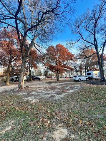 6869 S State Highway 121, Bonham, TX 75418