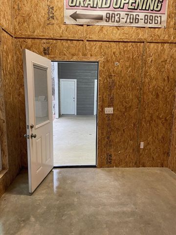 6869 S State Highway 121, Bonham, TX 75418