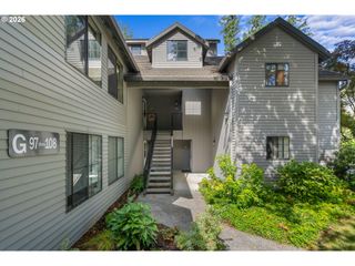 4000 CARMAN Dr G108, Lake Oswego, OR 97035