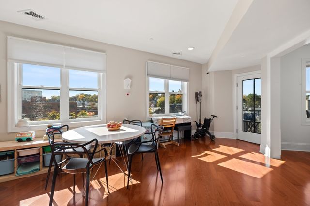 32 Gilson Rd 16, Quincy, MA 02169