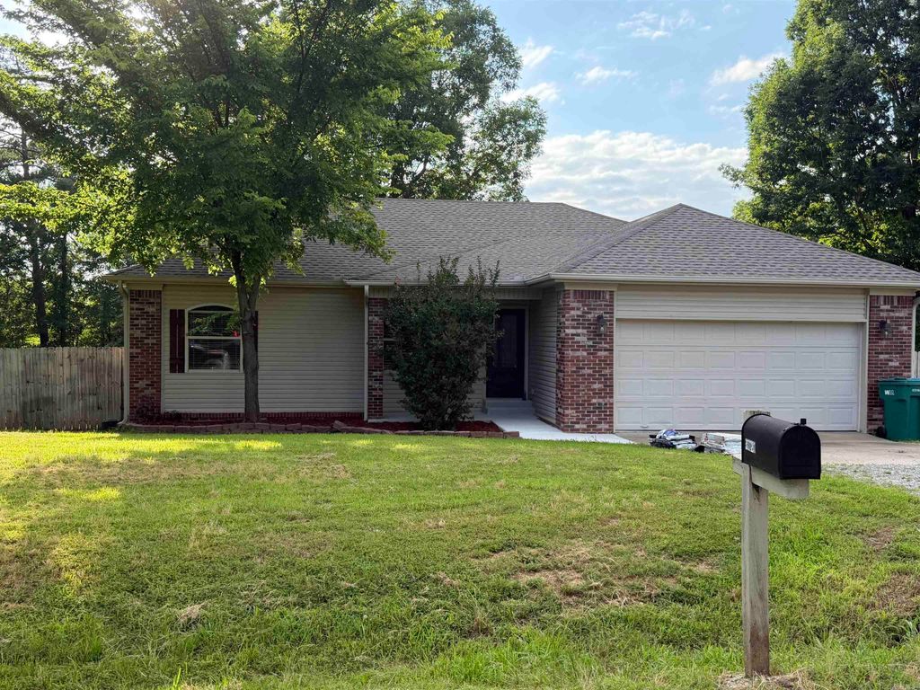 11021 Thompson Dairy Rd, Benton, AR 72019