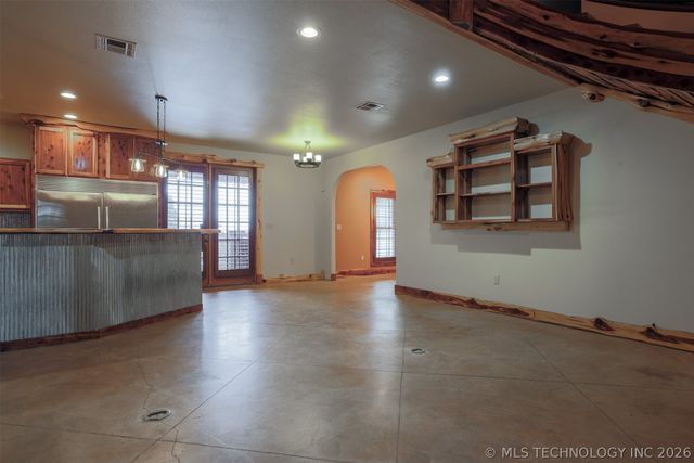 1488 N 429 Road, Pryor, OK 74361