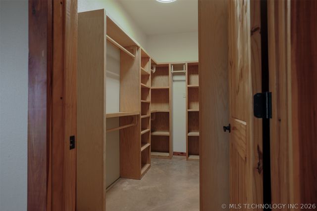 1488 N 429 Road, Pryor, OK 74361