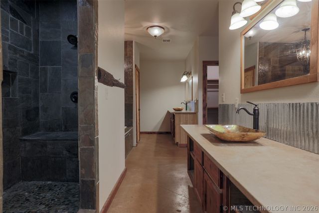 1488 N 429 Road, Pryor, OK 74361