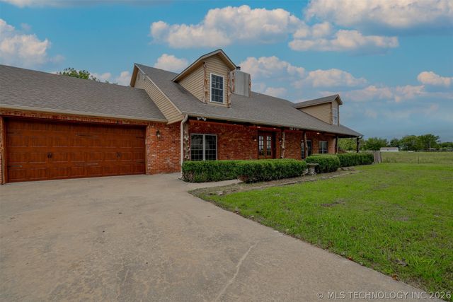 1488 N 429 Road, Pryor, OK 74361