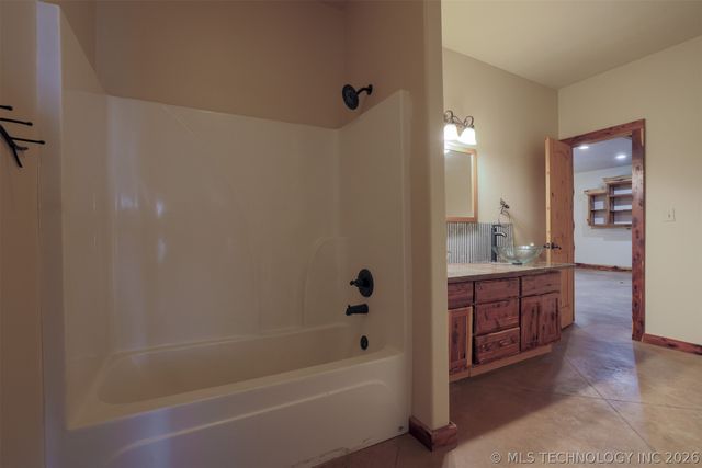 1488 N 429 Road, Pryor, OK 74361