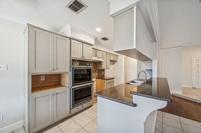 1918 Atlanta Street, Deer Park, TX 77536