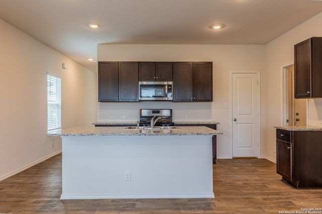 13021 kalinoski, St Hedwig, TX 78152