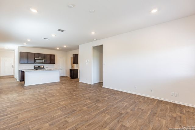 13021 kalinoski, St Hedwig, TX 78152