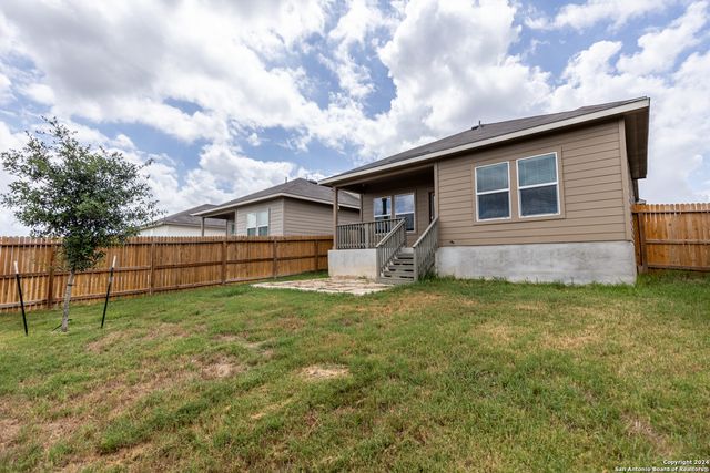 13021 kalinoski, St Hedwig, TX 78152