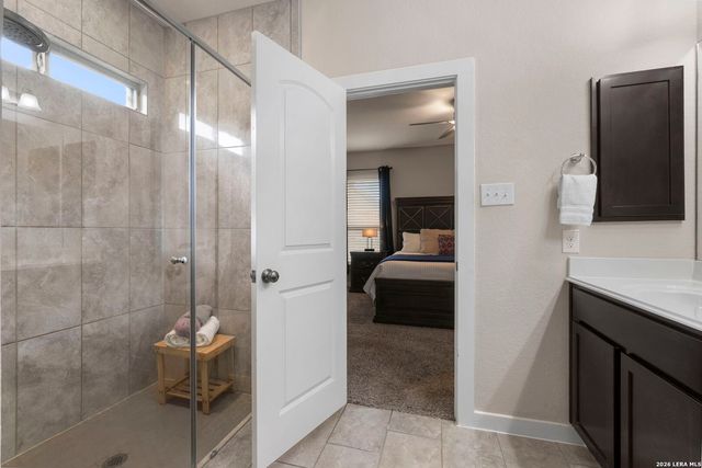 6211 Fox Peak Dr, San Antonio, TX 78247