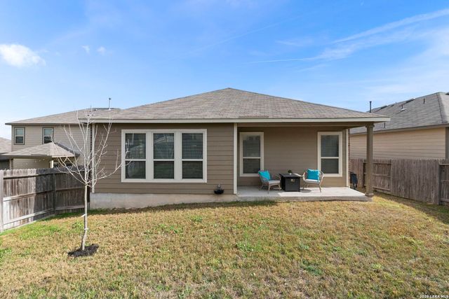 6211 Fox Peak Dr, San Antonio, TX 78247