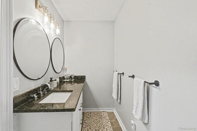 100 N Latson Road, Oceola Township, MI 48843