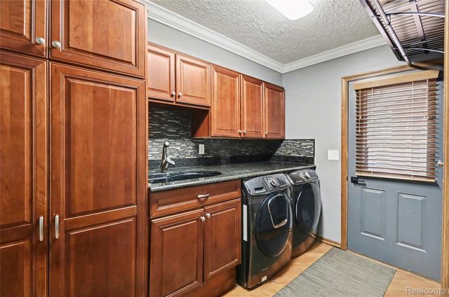 100 N Latson Road, Oceola Township, MI 48843