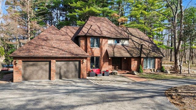 100 N Latson Road, Oceola Township, MI 48843