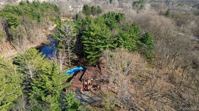 100 N Latson Road, Oceola Township, MI 48843