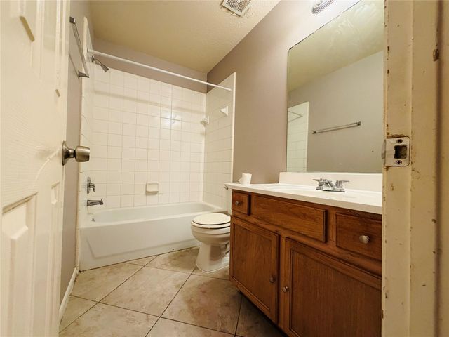 19730 Cozy Cabbin Drive, Katy, TX 77449