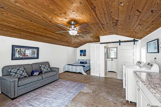 4145 Floyd Dr, Baton Rouge, LA 70808