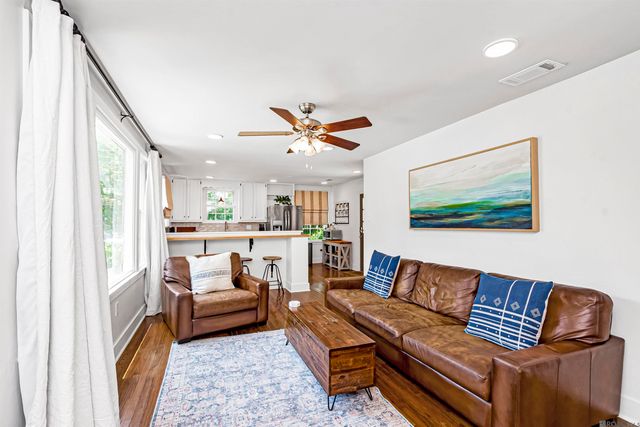 4145 Floyd Dr, Baton Rouge, LA 70808