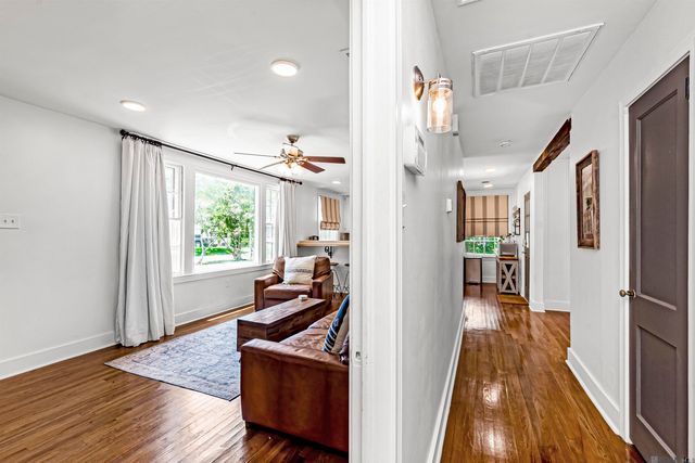 4145 Floyd Dr, Baton Rouge, LA 70808