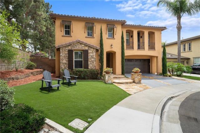 2 Dos Rios, Irvine, CA 92602