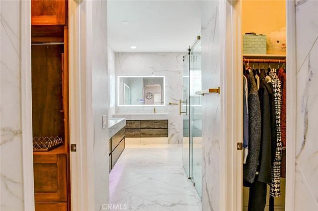 2 Dos Rios, Irvine, CA 92602