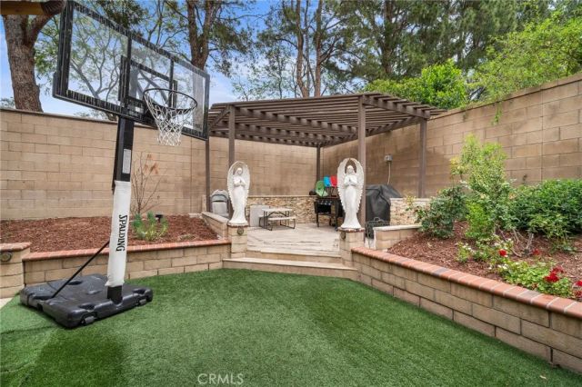 2 Dos Rios, Irvine, CA 92602