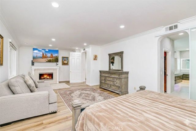 2 Dos Rios, Irvine, CA 92602