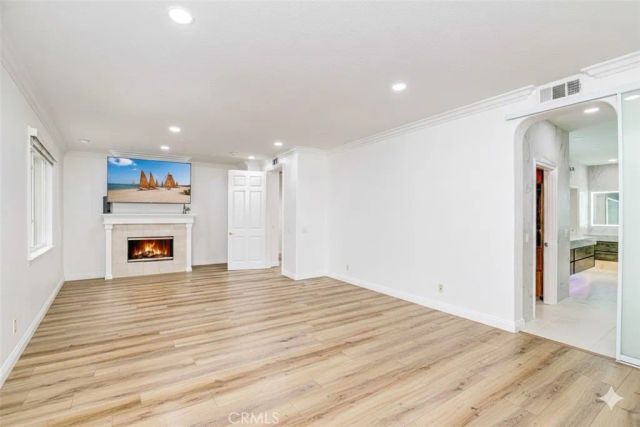 2 Dos Rios, Irvine, CA 92602