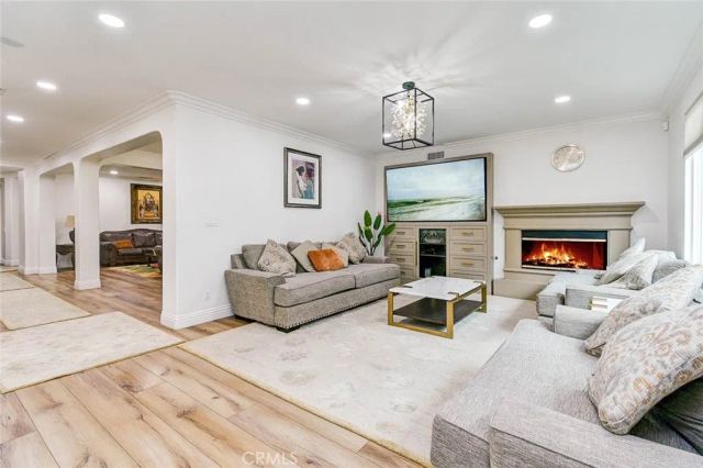 2 Dos Rios, Irvine, CA 92602