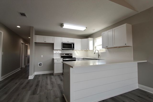 5367 Highview Drive, Crestview, FL 32539