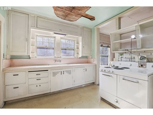 6310 Se 72ND Ave, Portland, OR 97206